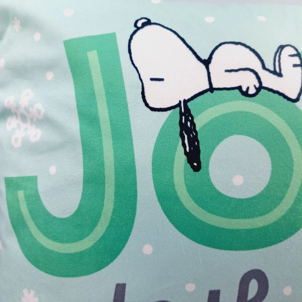 Peanuts Snoopy Joy To The World Holiday Pillow Festive Decor Size 18x18
